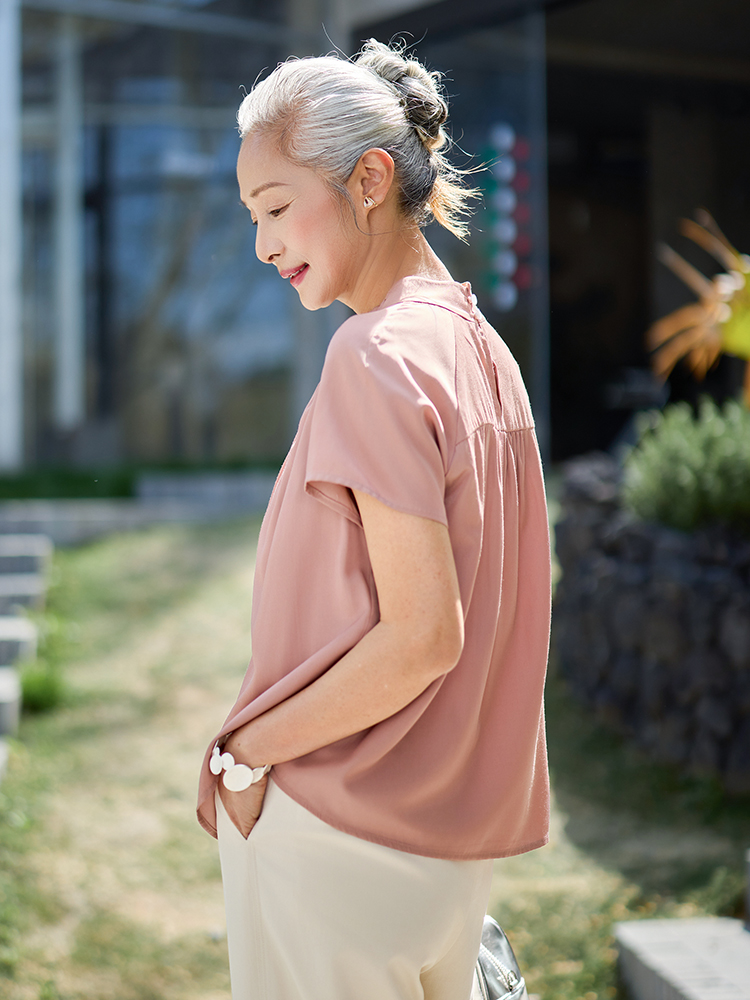 Muzhi 중년 어머니를위한 세련된 반팔 얇은 티셔츠  - Summer Clothing For Women Over 50 리뷰 및 가격